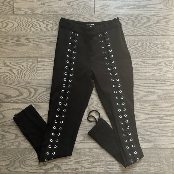 Fashion Nova Tights - Picture 1 of 9